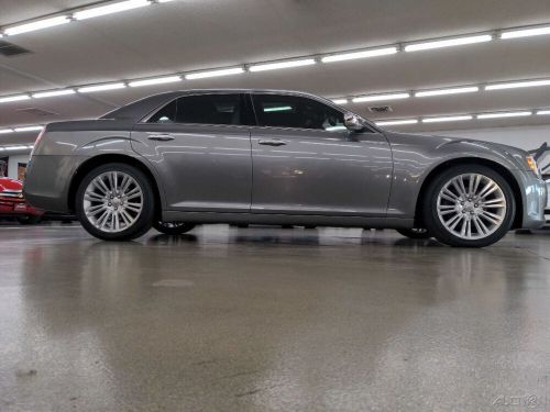 2011 chrysler 300 series c