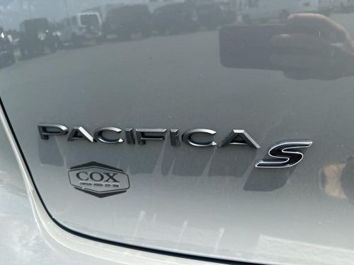 2022 chrysler pacifica hybrid touring l fwd