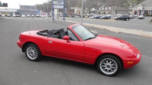 Mx-5 miata convertible 5-speed manual no reserve