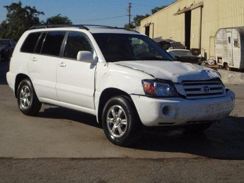 2005 toyota highlander damaged rebuilder runs! priced to sell export welcome!!