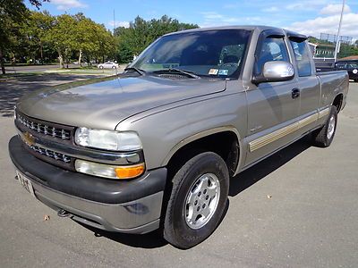 2002 chevy silverado 1500 ext cab pickup 4x4 ls v-8 clean carfax no reserve