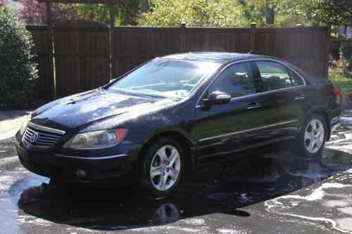 2005 acura rl sh-awd 3.5l, v6 black on black, loaded, gps is current