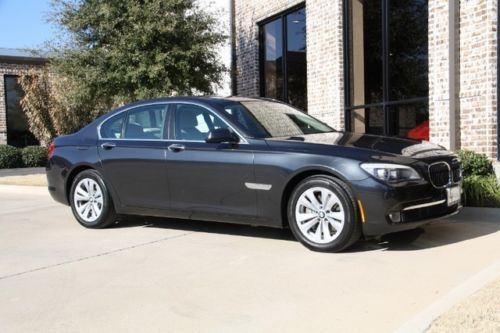 Luxury seating package,premium sound,convenience,rear camera,$78k msrp,1-owner!!