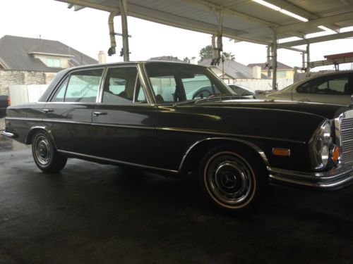 1973 mercedes 300sel 4.5 no reserve auction sedan dark green old money survivor