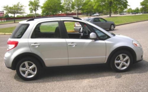 2008 suzuki sx4 hatchback - awd (4x4) gorgeous good mpg automatic trans low res.