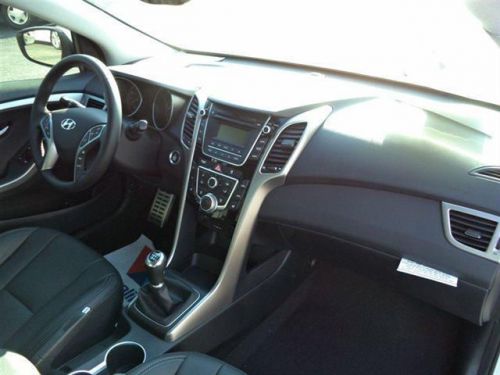 2014 hyundai elantra gt base