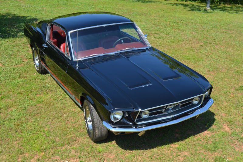 1967 ford mustang