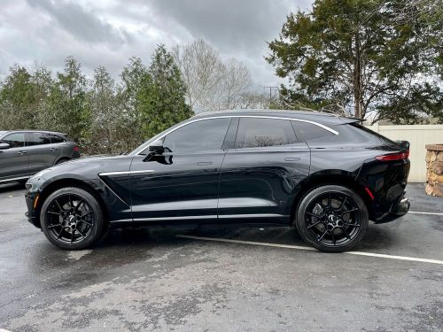 2021 aston martin dbx awd indulgence pack w/contrast stitching 184k msrp