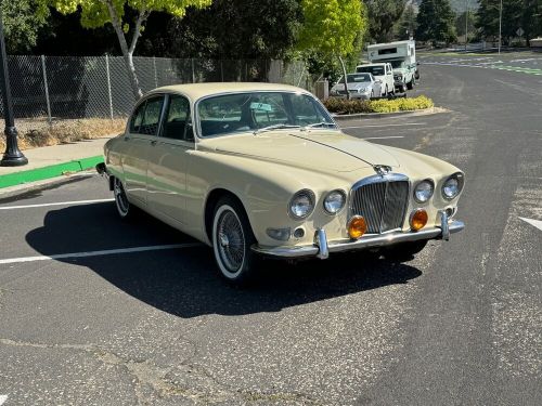 Jaguar 420