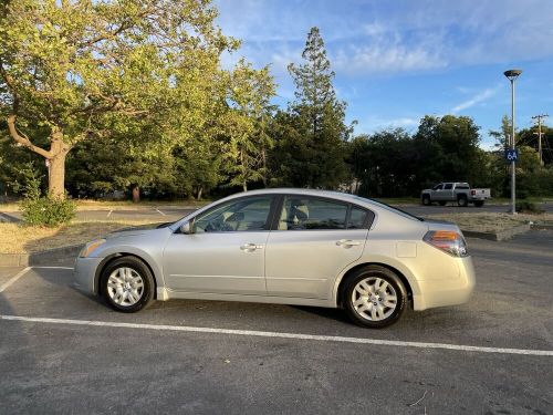 2010 nissan altima base