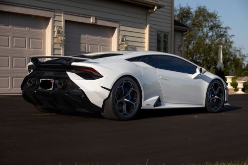 2023 lamborghini huracan tecnica