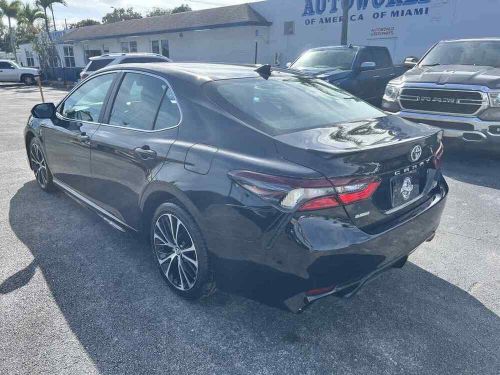 2022 toyota camry se auto (se) sedan