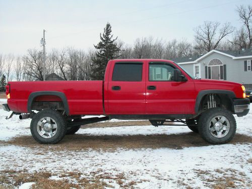 2004 chevrolet silverado 2500 hd ls crew cab pickup 4-door 6.6l