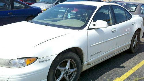 2000 pontiac grand prix 215,765 no key no idea if starts