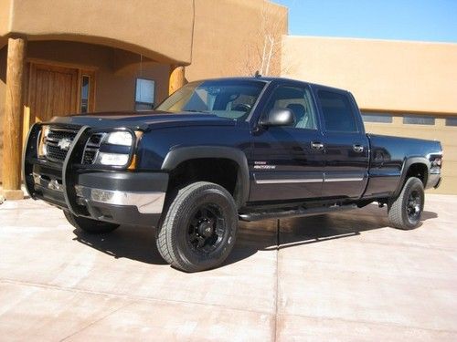 Immaculate! az rust free truck! 06 chevy 2500 crew cab diesel allison trans 4x4!