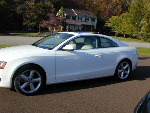 2010 audi a5   premium plus  original owner excellent condition