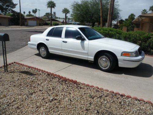 2000 ford crown victoria police interceptor sedan 4-door 4.6l