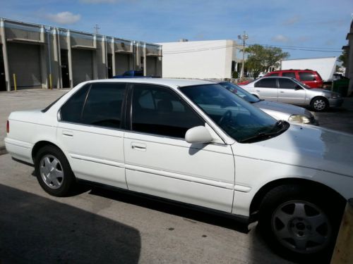 1993 honda accord 10th anniversary sedan 4-door 2.2l