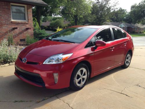 2012 toyota prius iii hatchback 4-door 1.8l 28,860 miles