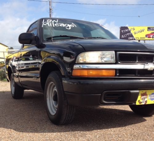 2002 chevrolet s10- low mileage: 30k!