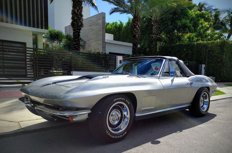 1966 chevrolet corvette silver