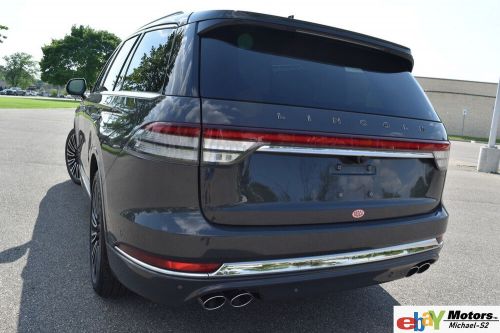 2021 lincoln aviator awd 3 row black label-edition(new was $81,700)