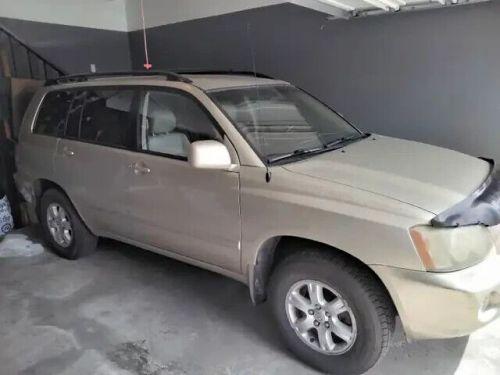 2003 toyota highlander 242,198 km