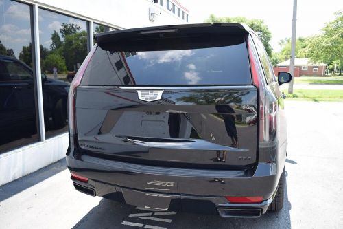 2023 cadillac escalade 4wd sport 2keys 1owner only 636 miles