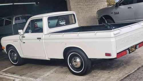 1972 datsun pickup