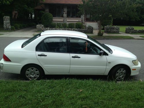 2002 mitsubishi lancer es sedan 4-door 2.0l