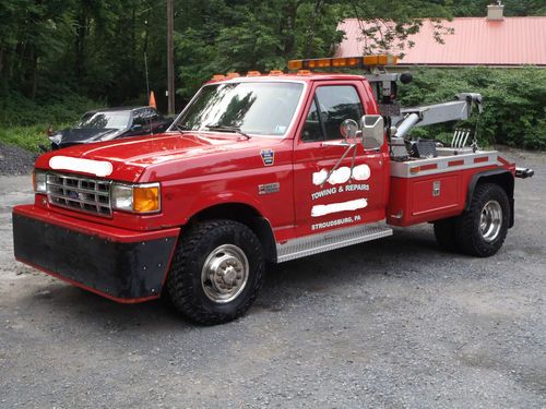 Ford f-450 wrecker