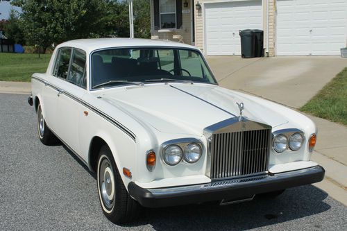 Rolls royce silver shadow