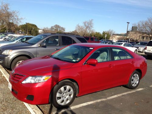 2010 toyota camry le sedan 4-door 2.5l