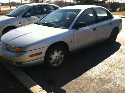 2002 silver saturn s-series