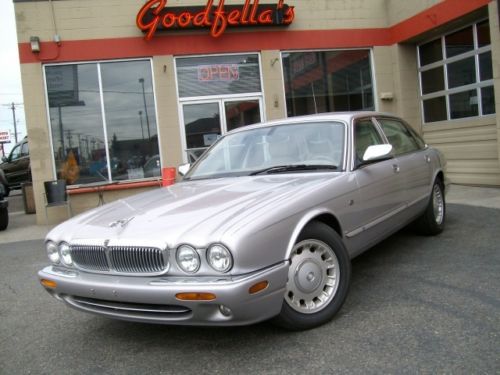 00 jaguar xj8 vanden plas