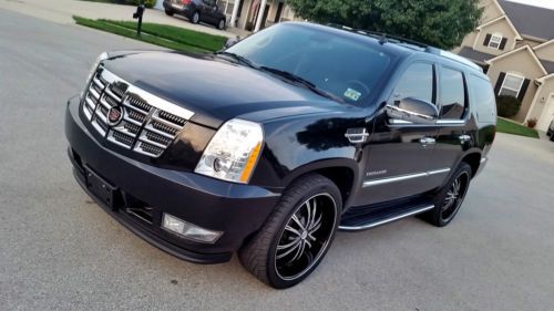 2010 cadillac escalade luxury awd third row clean carfax towing warranty 24inch