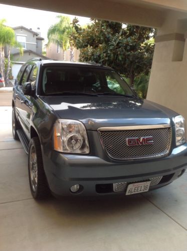 Clean 2007 yukon denali!