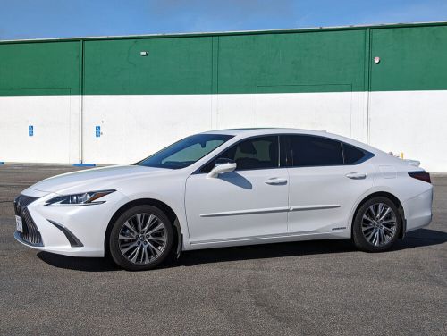 2021 lexus es 300h hybrid sedan