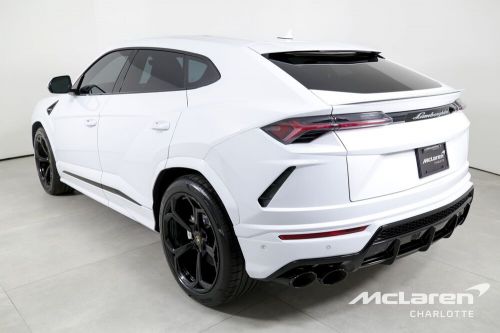 2021 lamborghini urus