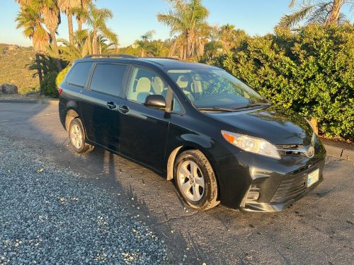 2018 toyota sienna