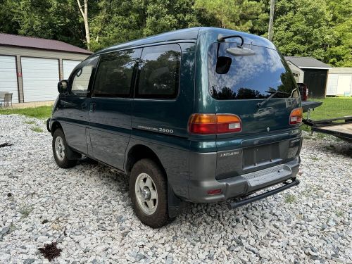 1980 mitsubishi delica space gear