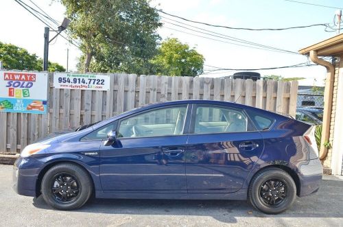 2012 toyota prius two 4dr hatchback