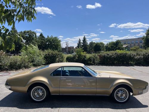 1967 oldsmobile toronado deluxe