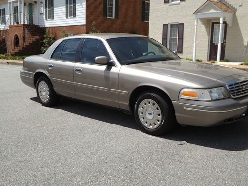 2003 ford crown victoria police interceptor sedan 4-door 4.6l