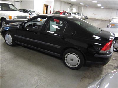 Rare ** 5 speed ** (( black...2.4l...pwr options...nice )) loaded