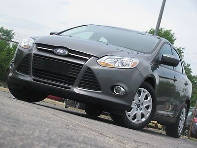 2012 ford focus se 7k miles sync flexfuel bluetooth foglamp 27/28 mpg l@@k