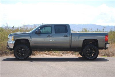 Lifted 2011 chevy silverado 2500hd duramax ltz....lifted chevy silveardo 2500hd