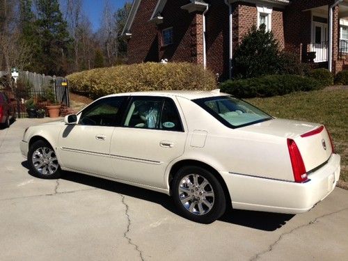 2009 cadillac dts l sedan 4-door 4.6l