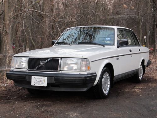 1991 volvo 240 ... 58,896 original miles