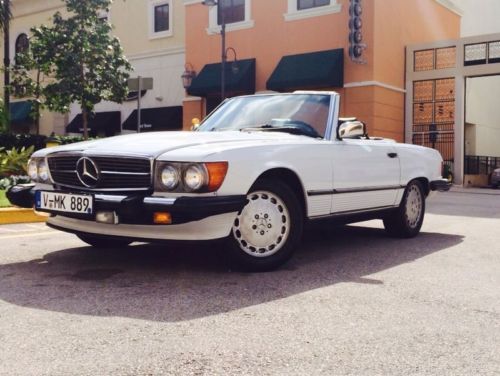 1989 mercedes-benz 560sl base convertible 2-door 5.6l  last year   mint conditio